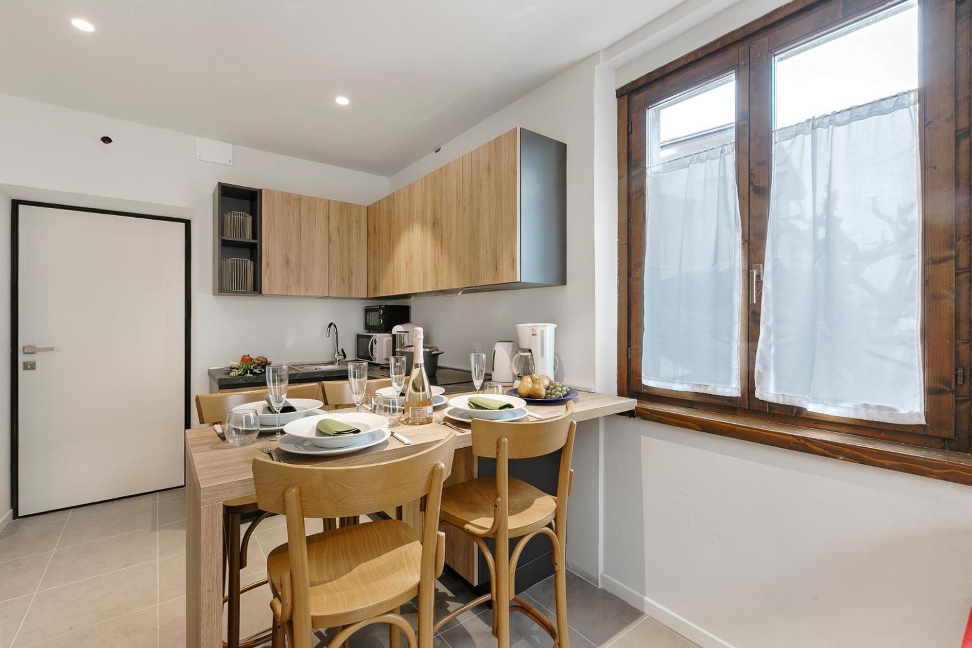 30 Nodi Torbole - Happy Apartment Torbole Sul Garda